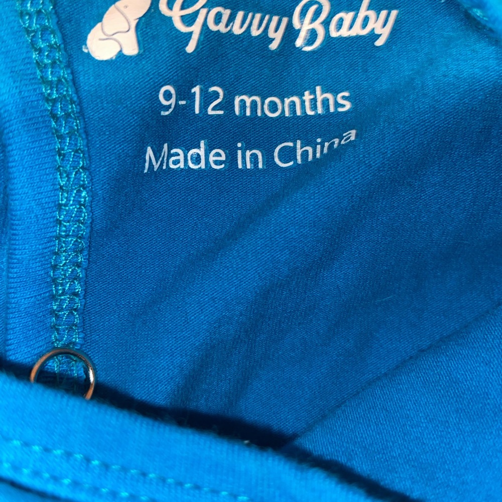 Gavvy Baby-blue & white onesie w/playful text/mop design. Size 9-12 months-NWOT - Picture 3 of 3